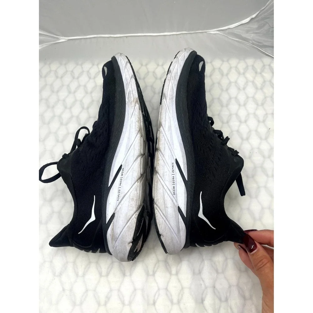 HOKA One One Clifton 8‎ Sneakers Mens US 10.5 Black White Knit Running Shoes